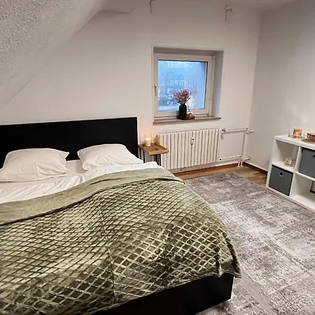 Flattyone Ruhrgebiet - Schlafkomfort Und Anbindung - Neu Renoviert *