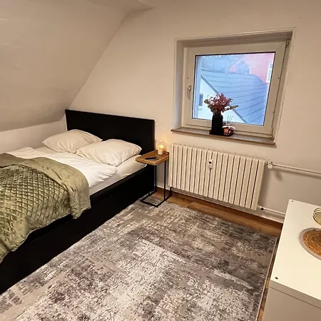 Flattyone Ruhrgebiet - Schlafkomfort Und Anbindung - Neu Renoviert Apartmán Bochum
