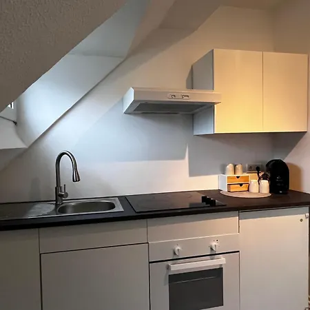 Flattyone Ruhrgebiet - Schlafkomfort Und Anbindung - Neu Renoviert ボーフム