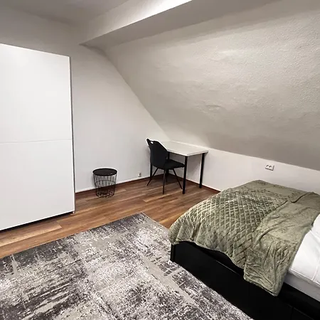 Flattyone Ruhrgebiet - Schlafkomfort Und Anbindung - Neu Renoviert アパート