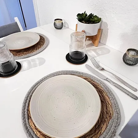 アパート Flattyone Ruhrgebiet - Schlafkomfort Und Anbindung - Neu Renoviert *