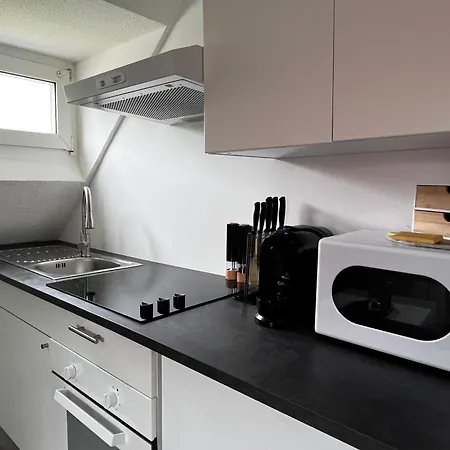 Flattyone Ruhrgebiet - Schlafkomfort Und Anbindung - Neu Renoviert Apartmán