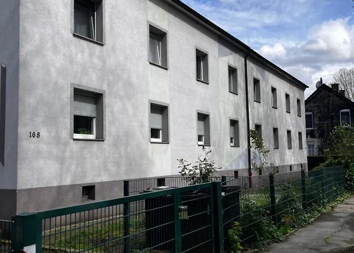 Flattyone Ruhrgebiet - Schlafkomfort Und Anbindung - Neu Renoviert *